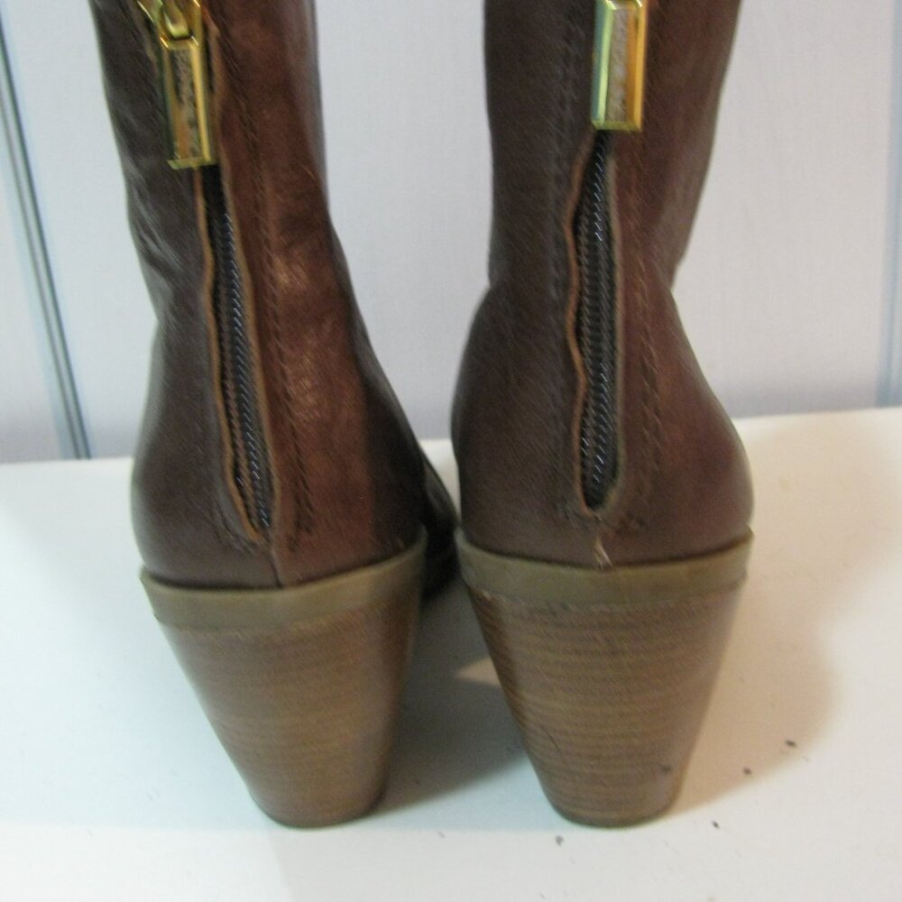 ** Bandolino Brown Boots 7M Size 7 Zip Back Excellent - Picture 7 of 10